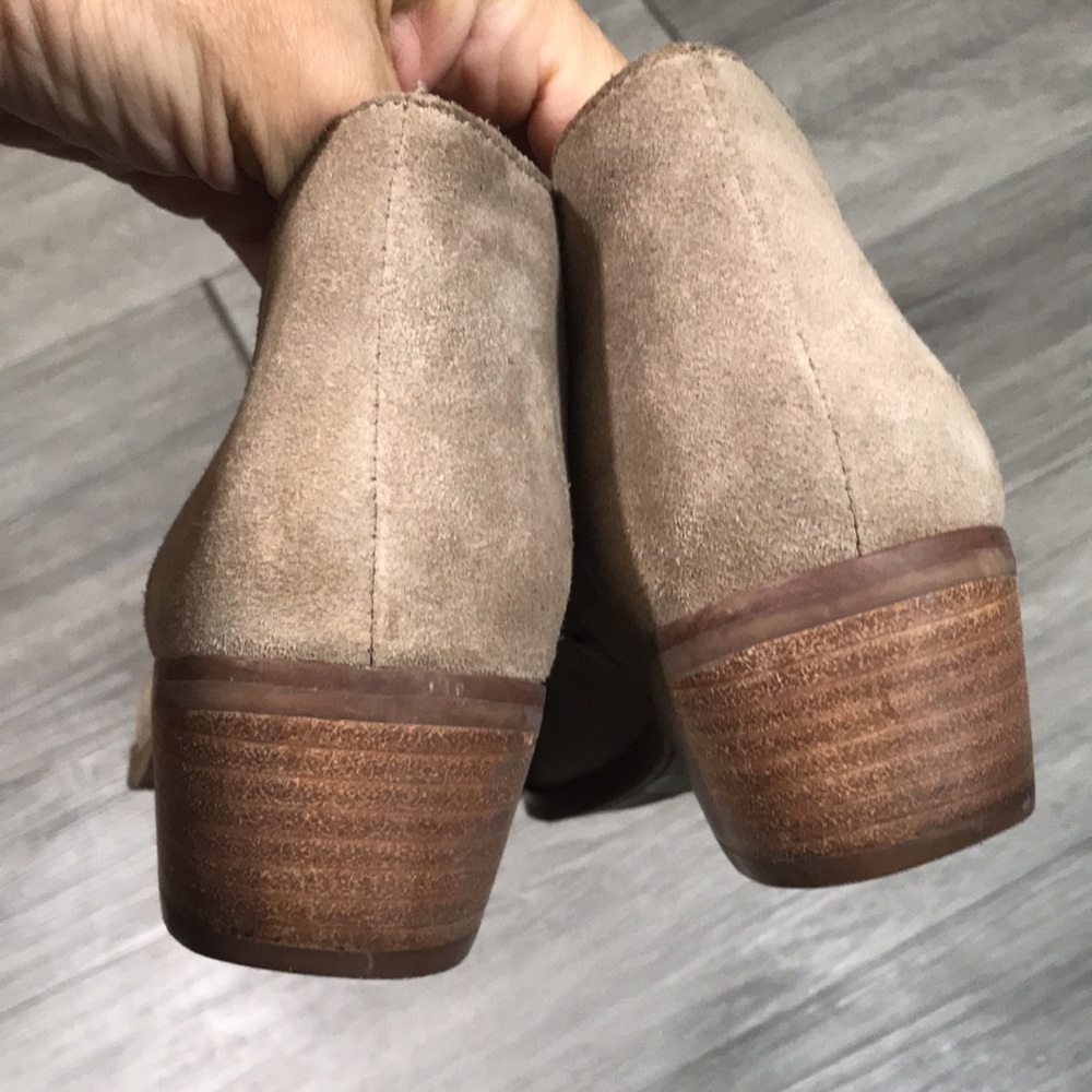Lucky Brand Fenley‎ Khaki Suede Ankle Booties size 7 - Picture 8 of 9